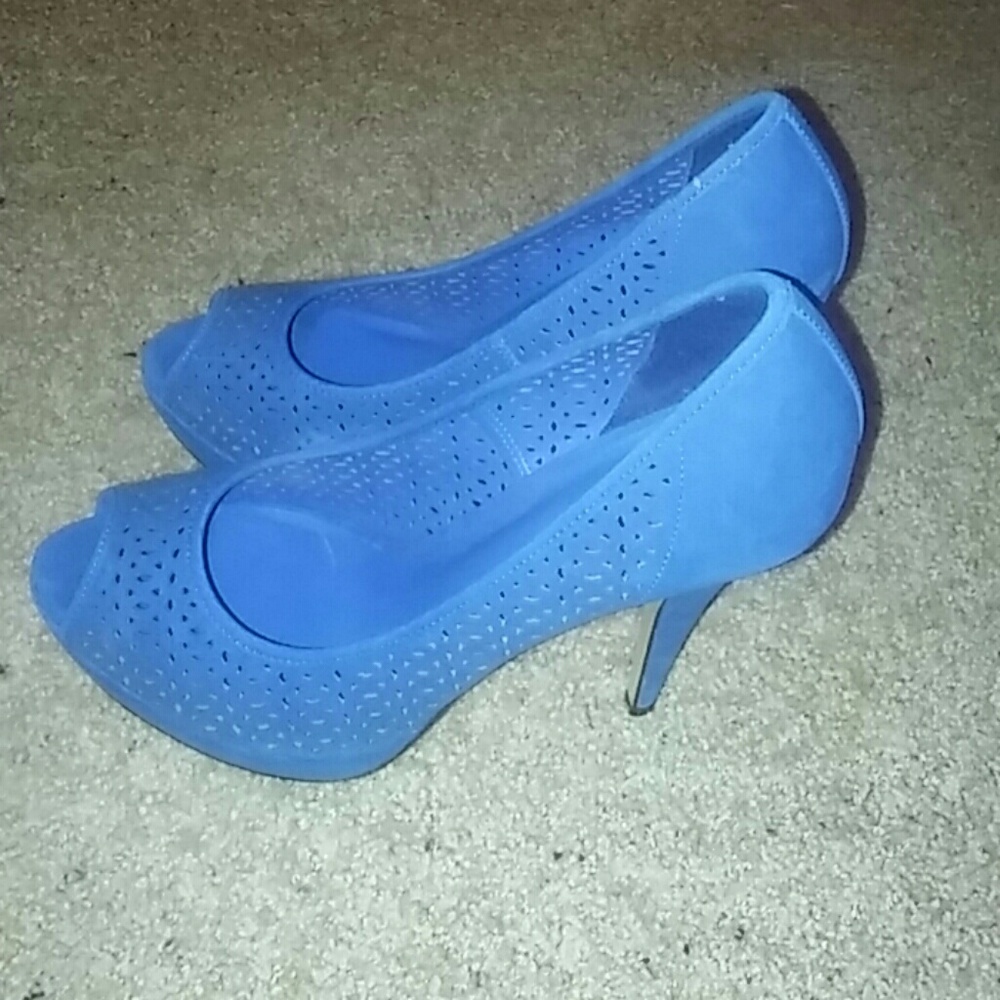 Apr 9 Size 8