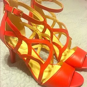 Red Heels!!! 👠👠