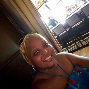 Meet your Posher, Denise