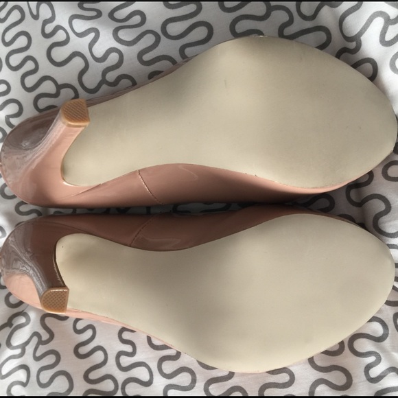 Brand New nude Peep Toe Heels - Picture 3 of 3