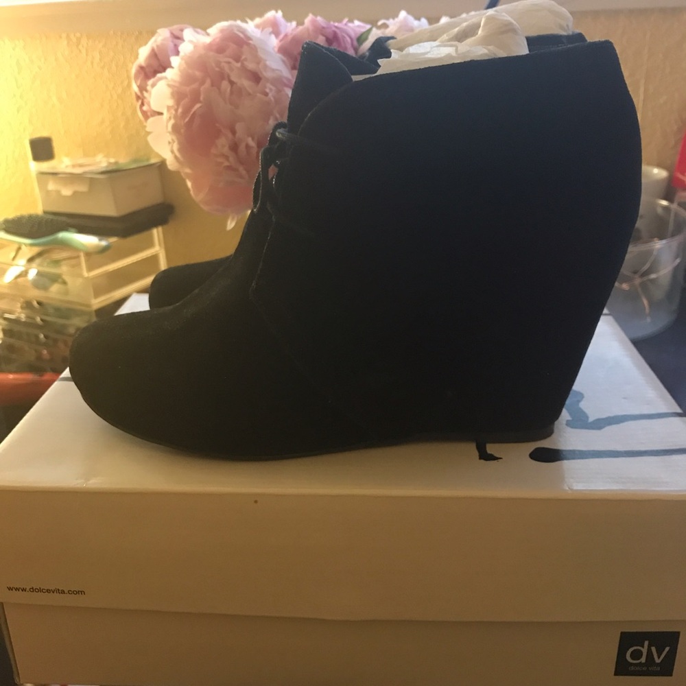DV by Dolce Vita Pascal Black Suede Wedge Bootie