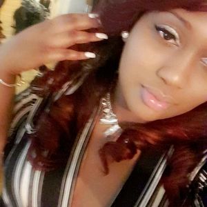 Meet your Posher, Becky