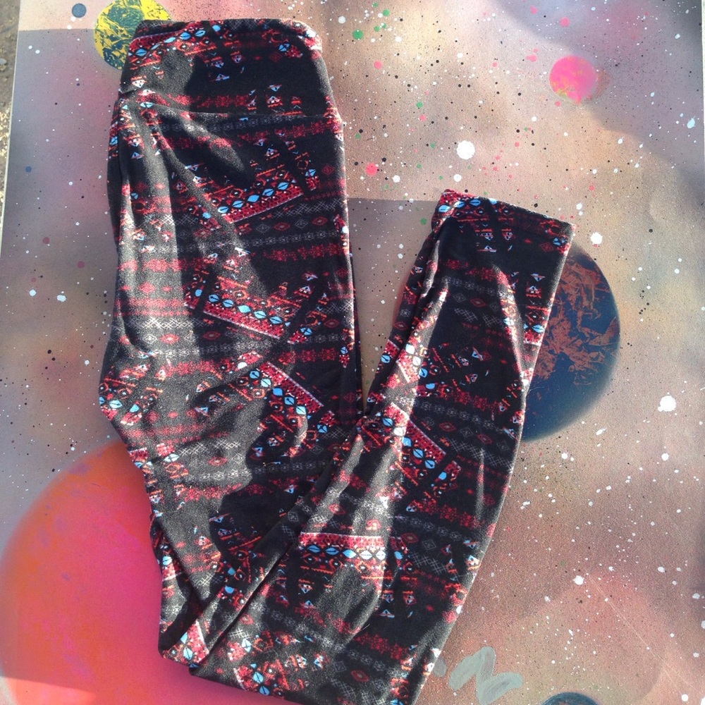 Rare Luluroe leggings OS