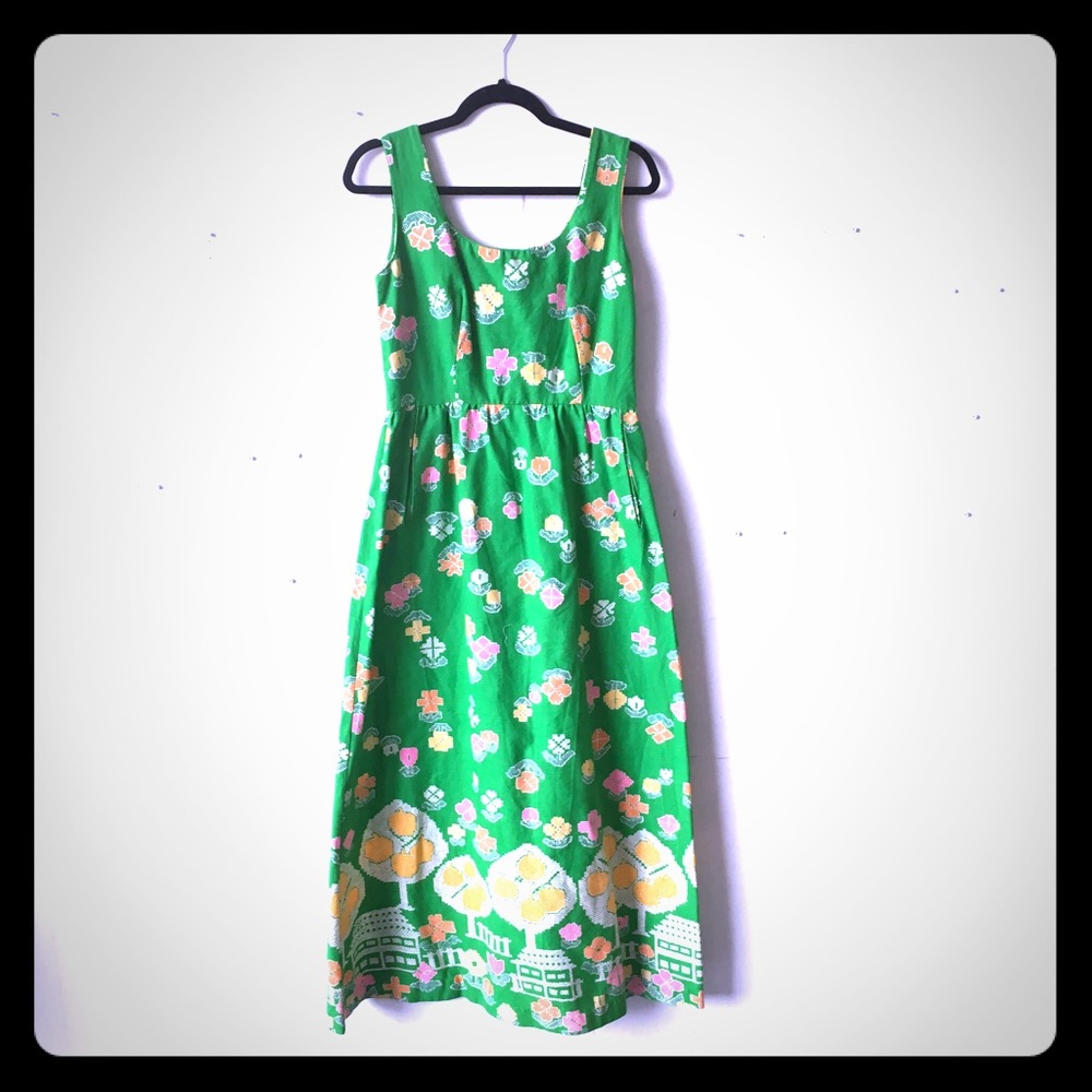 Vintage Hawaiian maxi dress with pockets!!