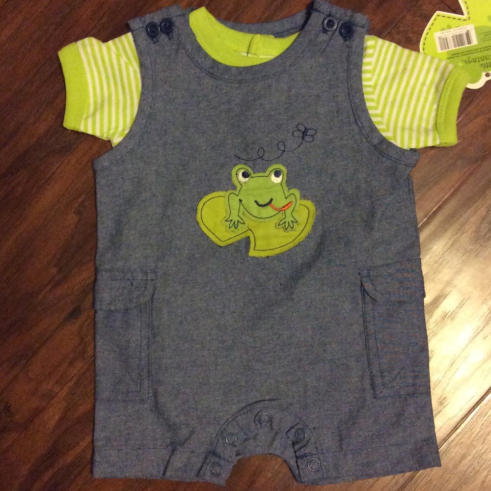 NWT 0-3m T-Shirt & Romper Frog