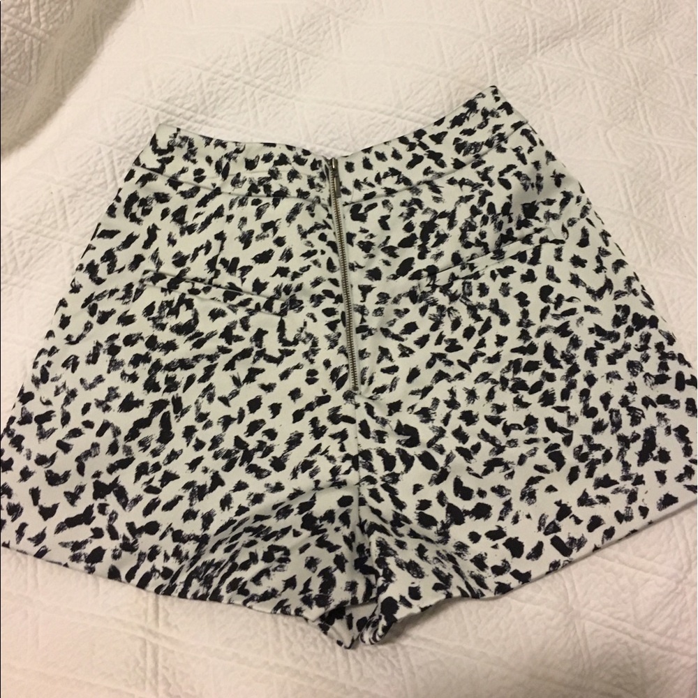 KEEPSAKE The Label Printed Shorts in Size S (2,4)