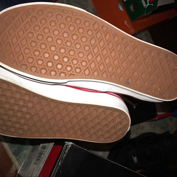 3 Basic Authentic Vans - Picture 4 of 5
