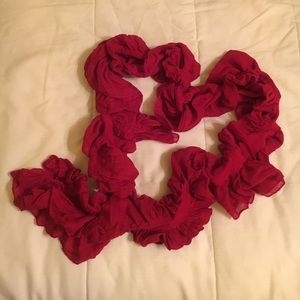 Gap ruffle scarf