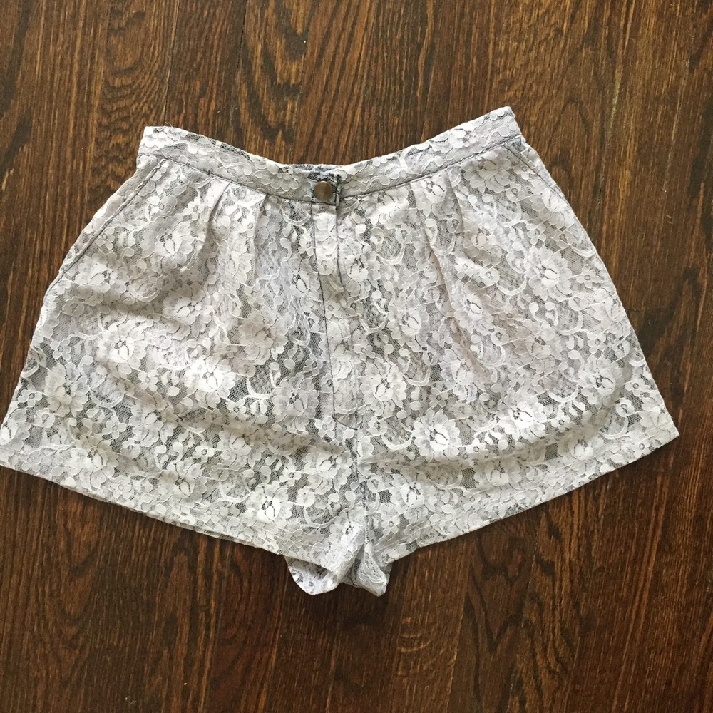 Vintage Sheer lilac lace shorts w/ pockets