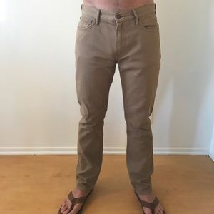Men's 32/32 slim khaki pants.