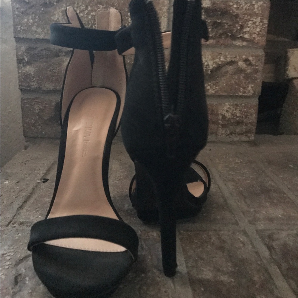 Black sandal Pumps