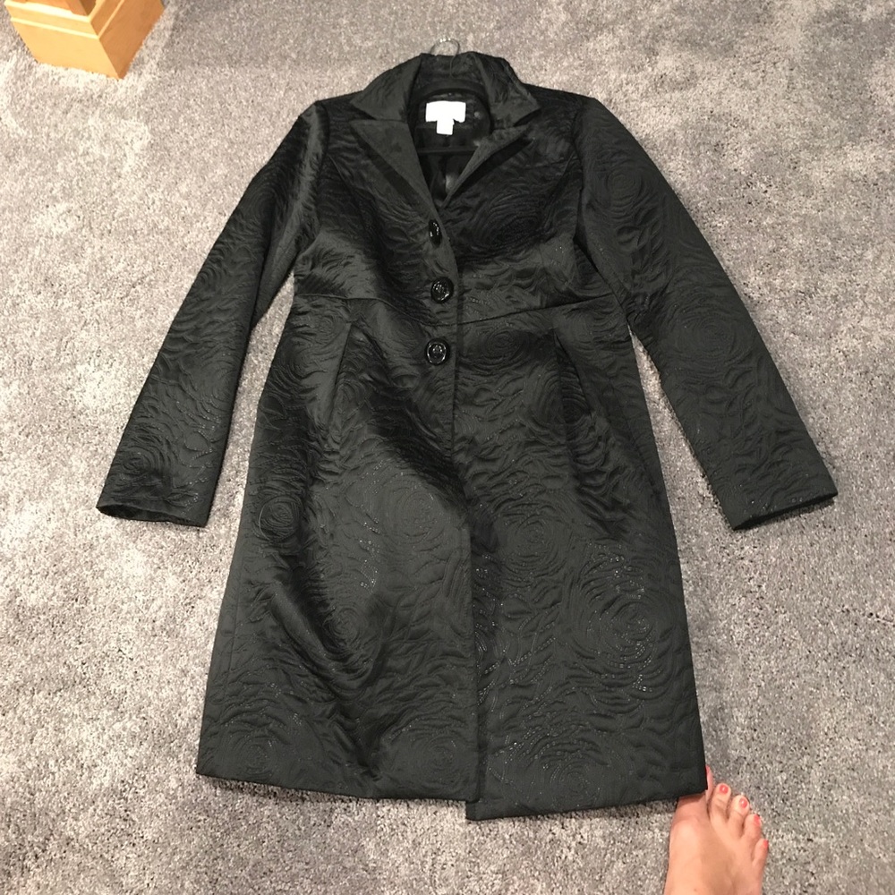 Whir House Black Market rain/trench coat