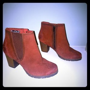 Clarks suede booties