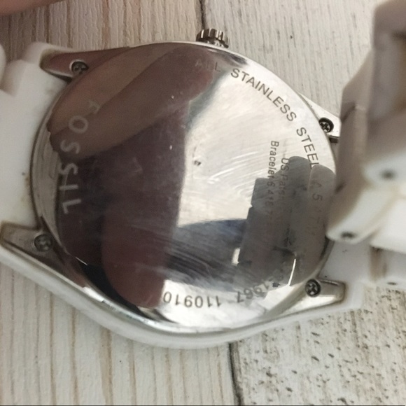 Fossil Watch - Picture 3 of 3