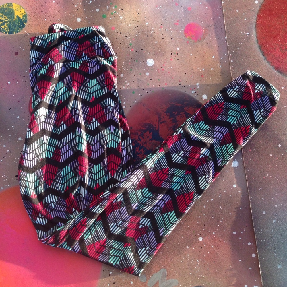 Rare beautiful lularoe leggings one size