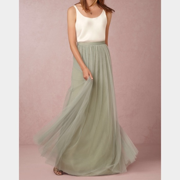 Anthropologie Dresses & Skirts - soft tulle maxi Jenny yoo skirt not yet hemmed