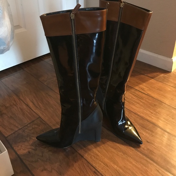 100% authentic. - Picture 3 of 5