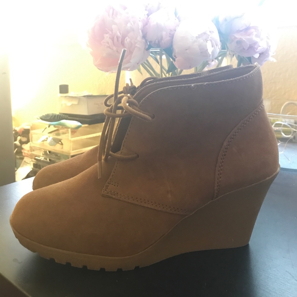 White Mountain Suede Wedge Bootie