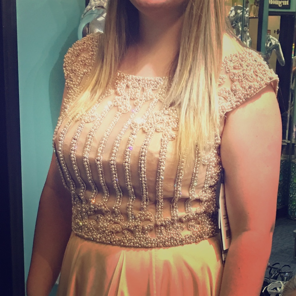 Sherri Hill prom dress