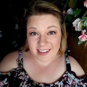 Meet your Posher, Devan