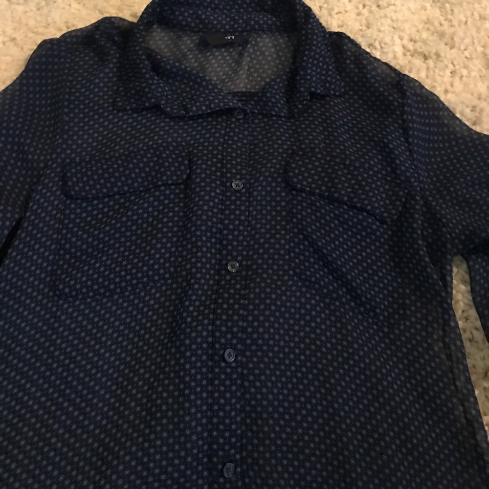 Button down blouse! - Picture 5 of 5