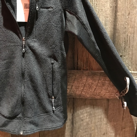 BRAND NEW Patagonia thermal jacket - Picture 3 of 3