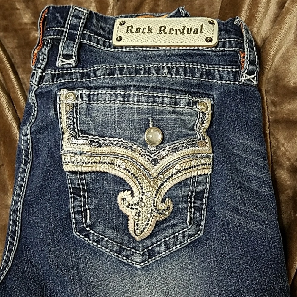 Rock Revival betty straight ❤❤❤❤