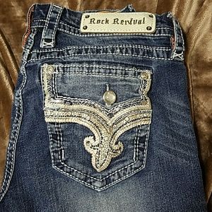 Rock Revival betty straight ❤❤❤❤