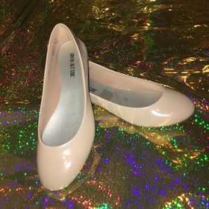 Nude ballerina flat!!Make Your Offer Today!!
