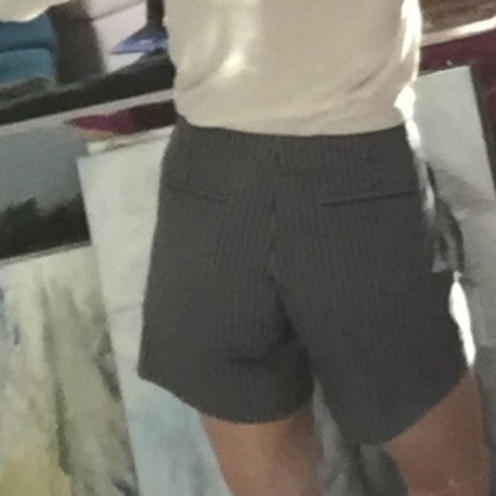 Theory classic flat front blue grey pinstriped tailored shorts 4 - Picture 2 of 7