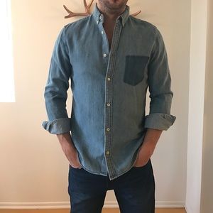 Men's denim chambray button down.