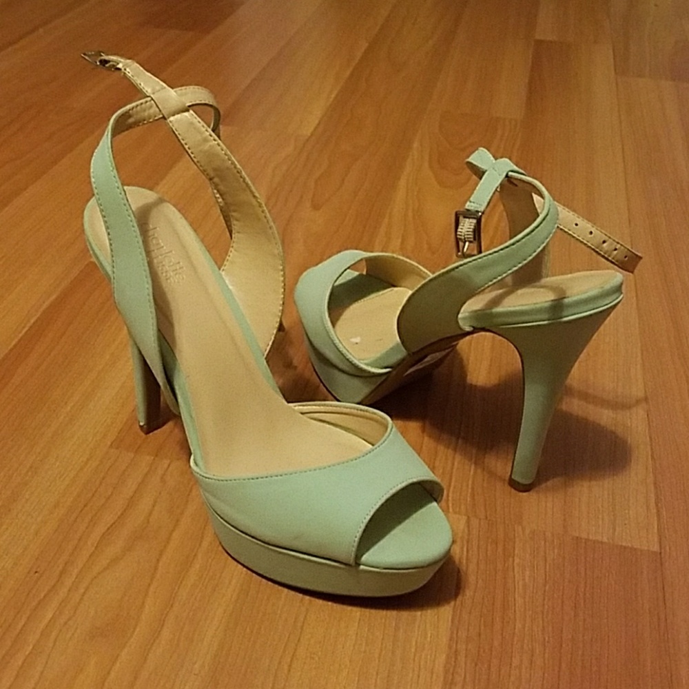 Charlotte russe Heels