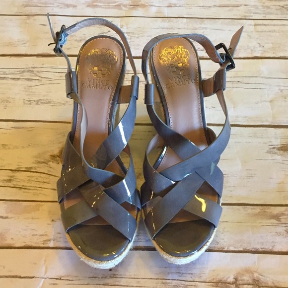 NWOT Vince Camuto Patent Leather Wedges - Picture 4 of 7