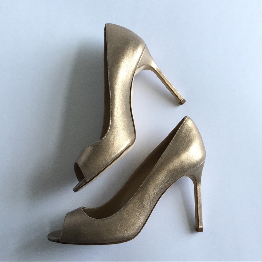 Manolo Blahnik Peep Toe Pumps