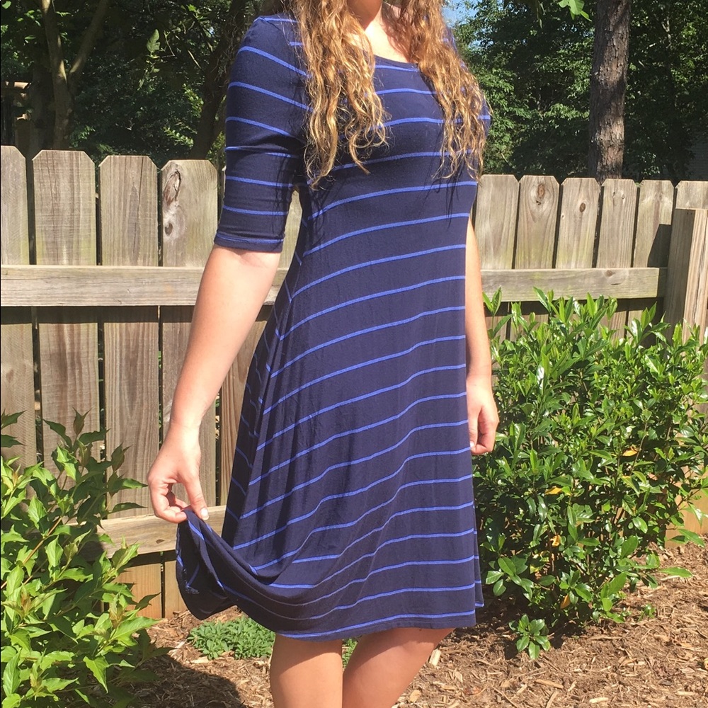 Old Navy violet striped maternity dress