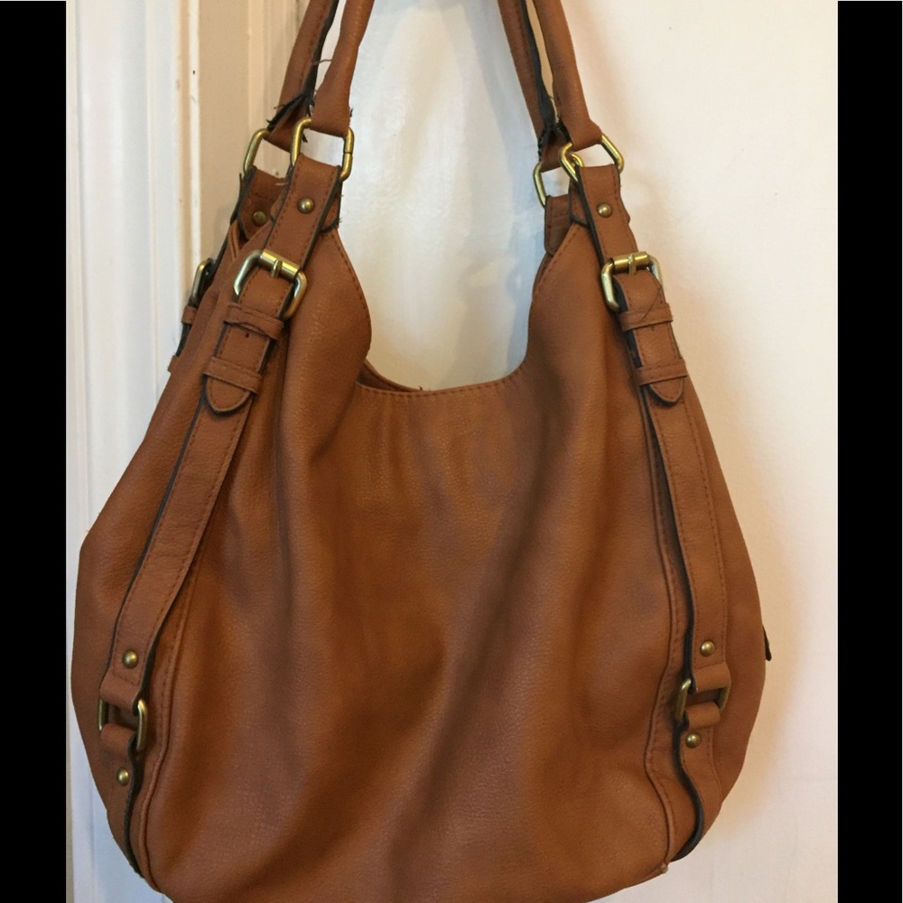 SALE 💗 Merona brown shoulder bag- one size in EUC