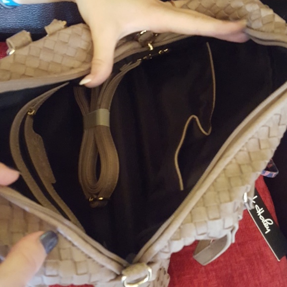 Finale Price - Picture 2 of 4