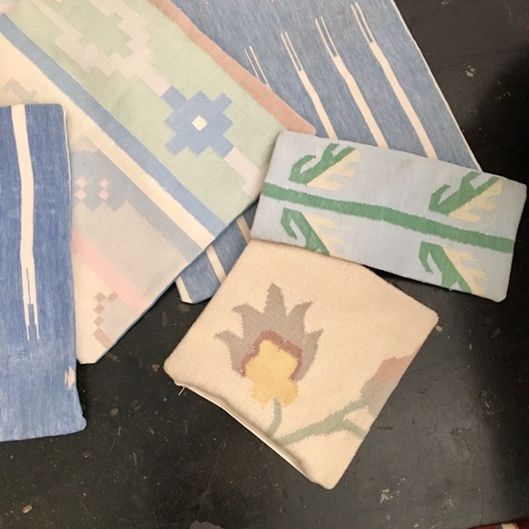 Eastern Accents Pillows-Lot of 13 - different size - Picture 4 of 6