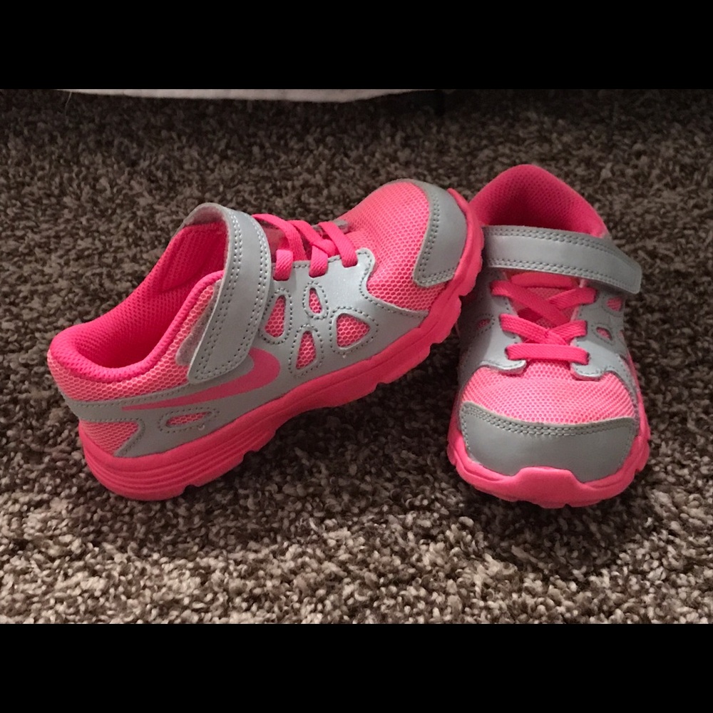 Girls nikes pink and grey
