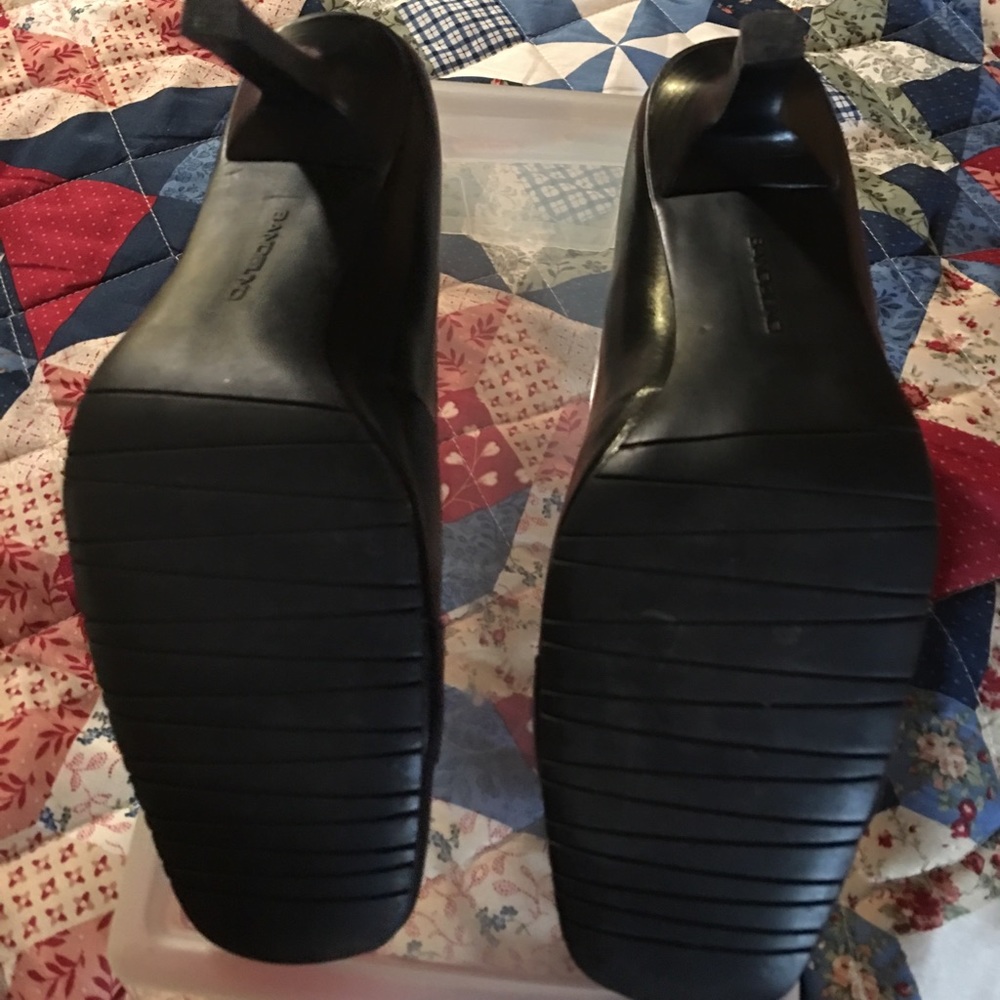 Bandolino Shoes with a buckle - Picture 4 of 4