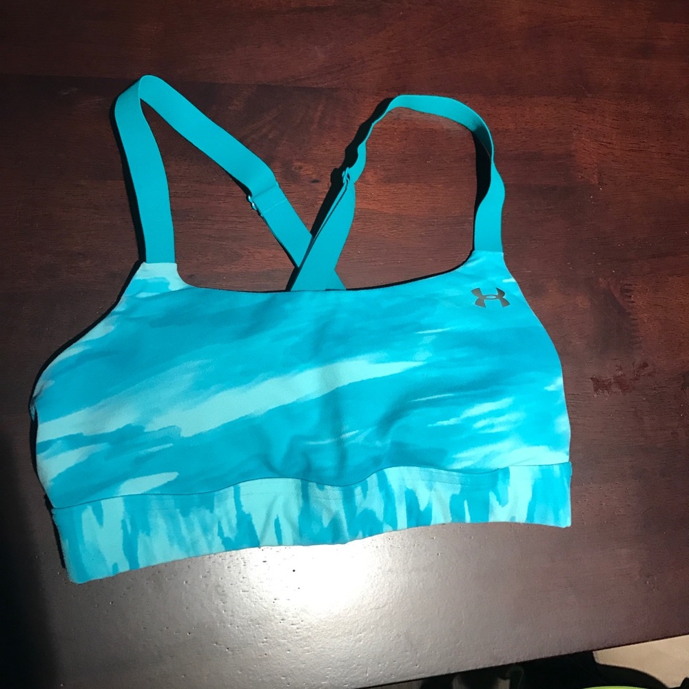 Armour Eclipse Mid Impact sports bra