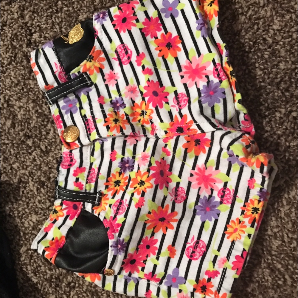 Girls shorts