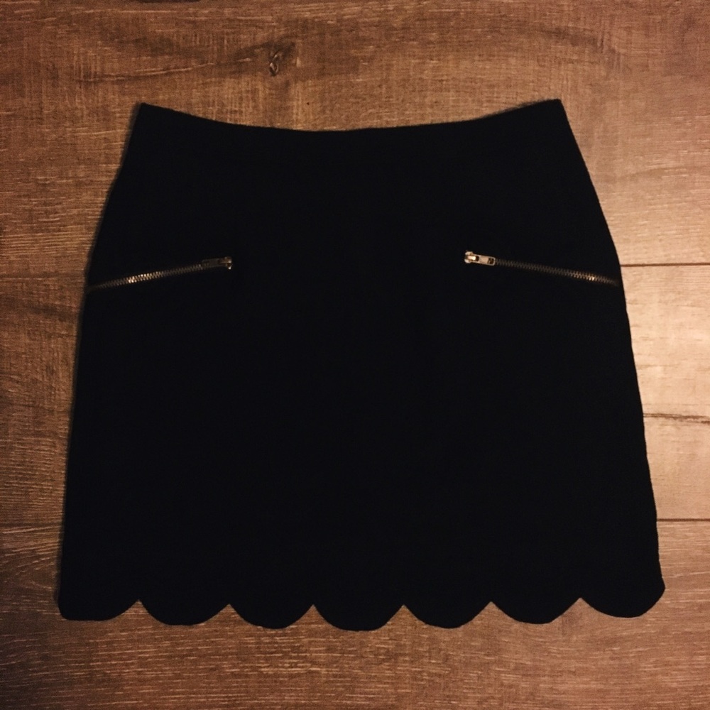 SOLD Black Scallop Skirt - Picture 3 of 7