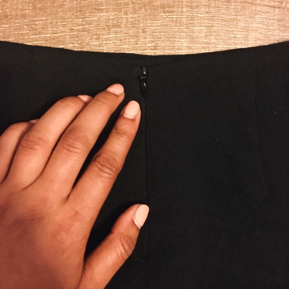 SOLD Black Scallop Skirt - Picture 6 of 7