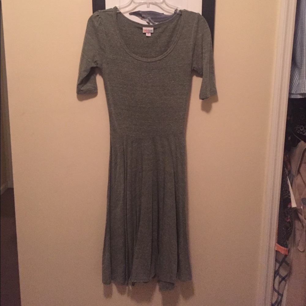 LuLaRoe heathered grey Nicole EUC