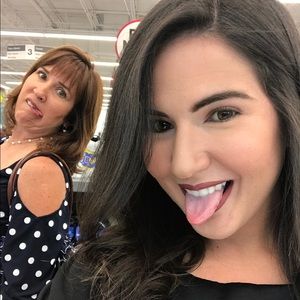 Meet your Posher, Lee