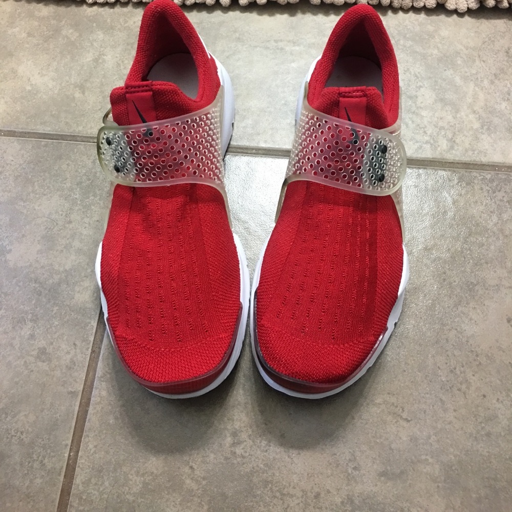 Brand New Nike Sock Dart Size 8 Men