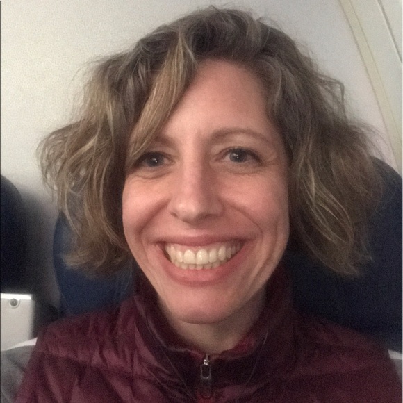 Meet your Posher, Liz - Picture 1 of 1
