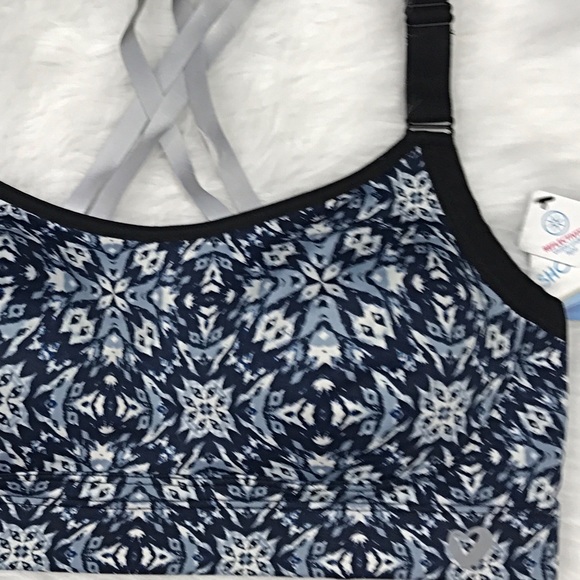 Reflective Sports Bra - Picture 4 of 6