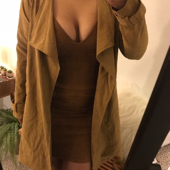 🌻 Spring/Fall Coat - Picture 2 of 5